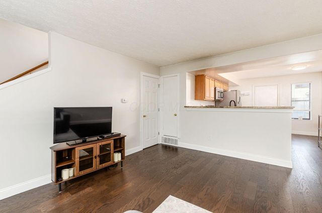 3238 Summertime Court, 14, Columbus, OH 43221