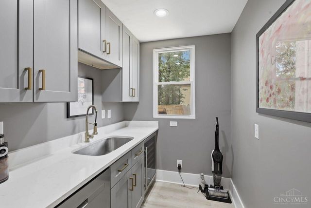 4607 Erie Avenue, Cincinnati, OH 45227