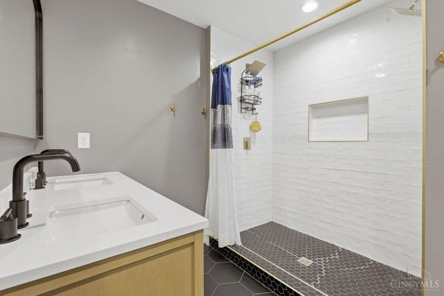 4607 Erie Avenue, Cincinnati, OH 45227