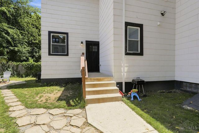 4607 Erie Avenue, Cincinnati, OH 45227