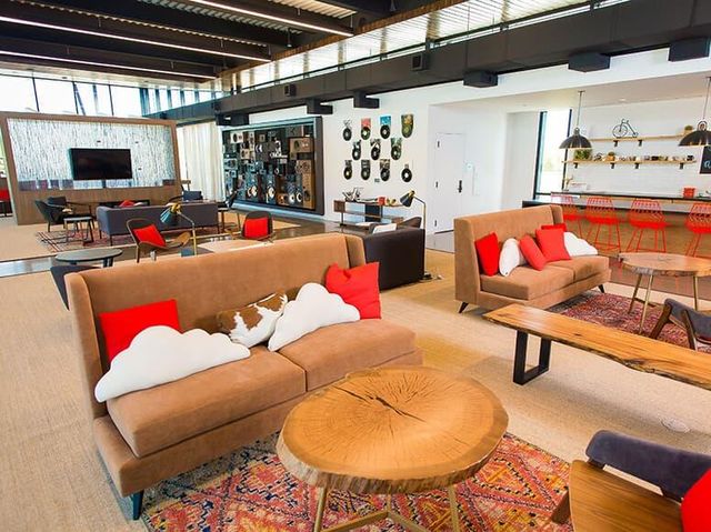 8206 Springsteen DR, Austin, TX 78744