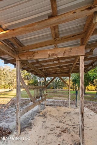 15804 Peapatch Road, Biloxi, MS 39532