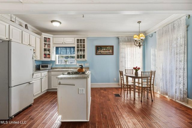 15804 Peapatch Road, Biloxi, MS 39532