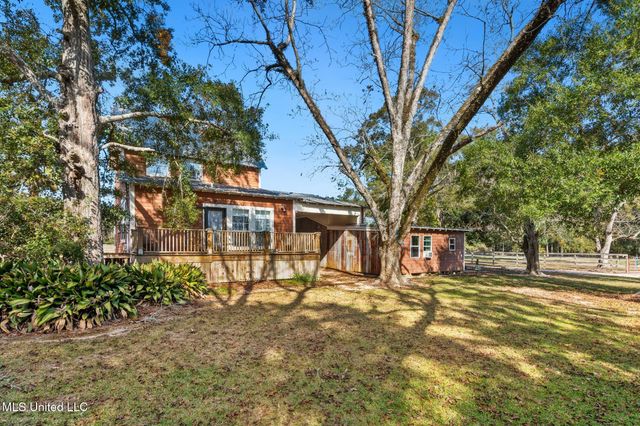 15804 Peapatch Road, Biloxi, MS 39532