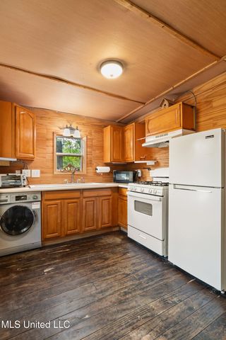 15804 Peapatch Road, Biloxi, MS 39532