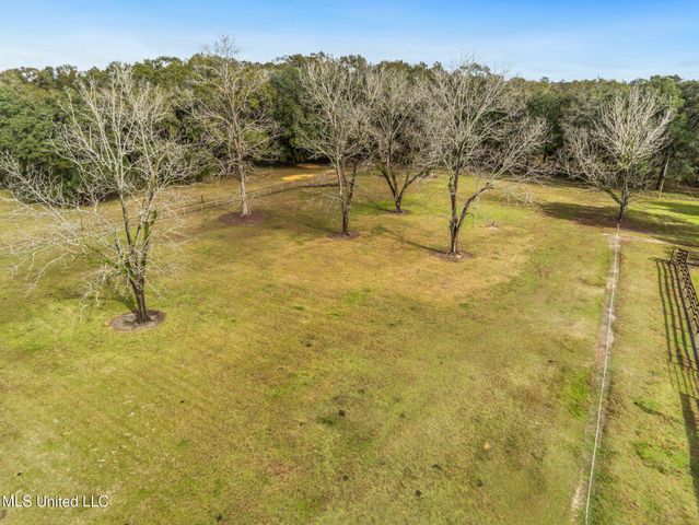 15804 Peapatch Road, Biloxi, MS 39532