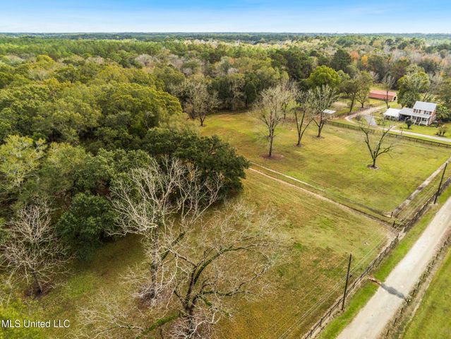 15804 Peapatch Road, Biloxi, MS 39532