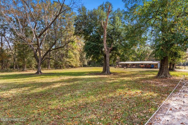 15804 Peapatch Road, Biloxi, MS 39532