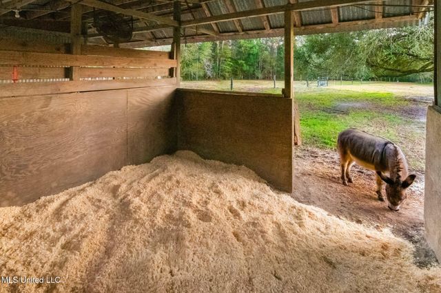 15804 Peapatch Road, Biloxi, MS 39532