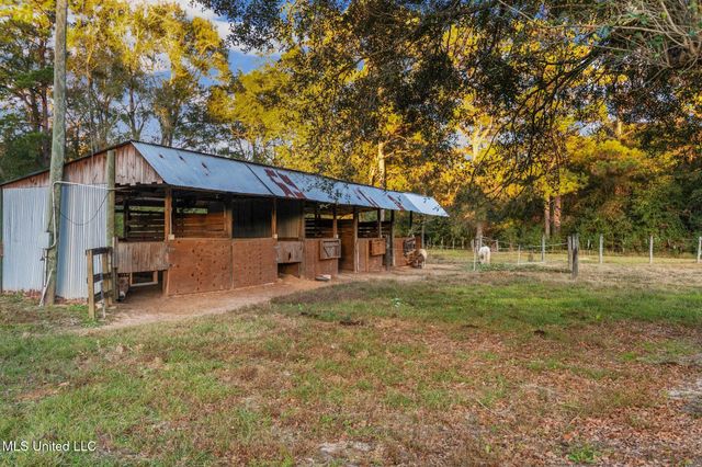 15804 Peapatch Road, Biloxi, MS 39532