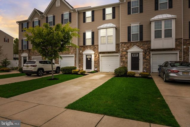 70 BENFORD, Edgewater Park, NJ 08010