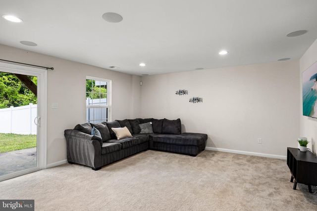 70 BENFORD, Edgewater Park, NJ 08010