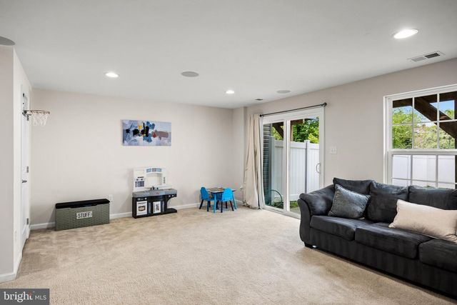 70 BENFORD, Edgewater Park, NJ 08010
