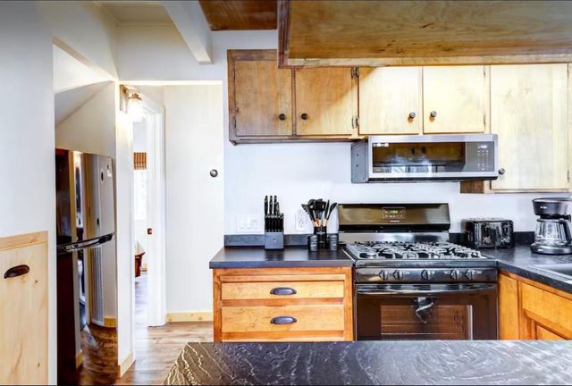 29591 Lassen Dr, Long Barn, CA 95335