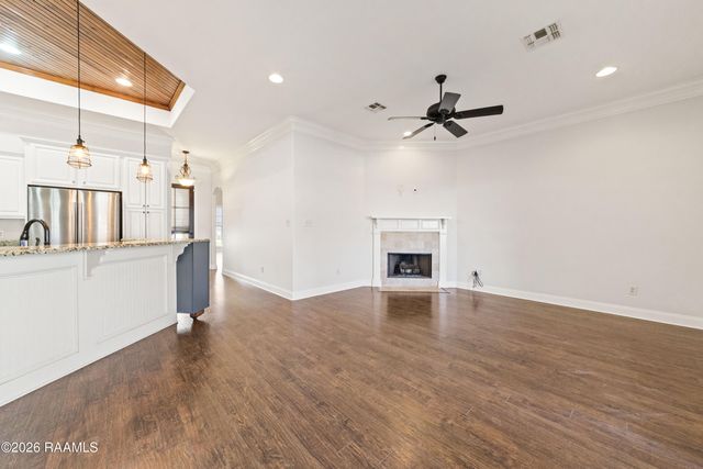 102 Crenshaw Drive, Lafayette, LA 70508