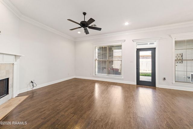 102 Crenshaw Drive, Lafayette, LA 70508