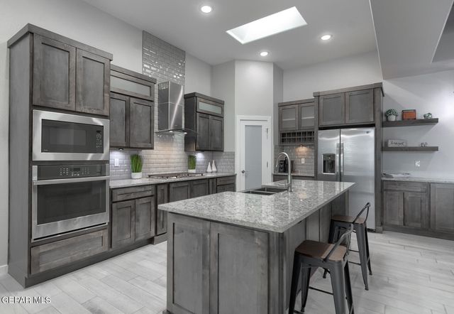 2228 MIKE PRICE Drive, El Paso, TX 79938