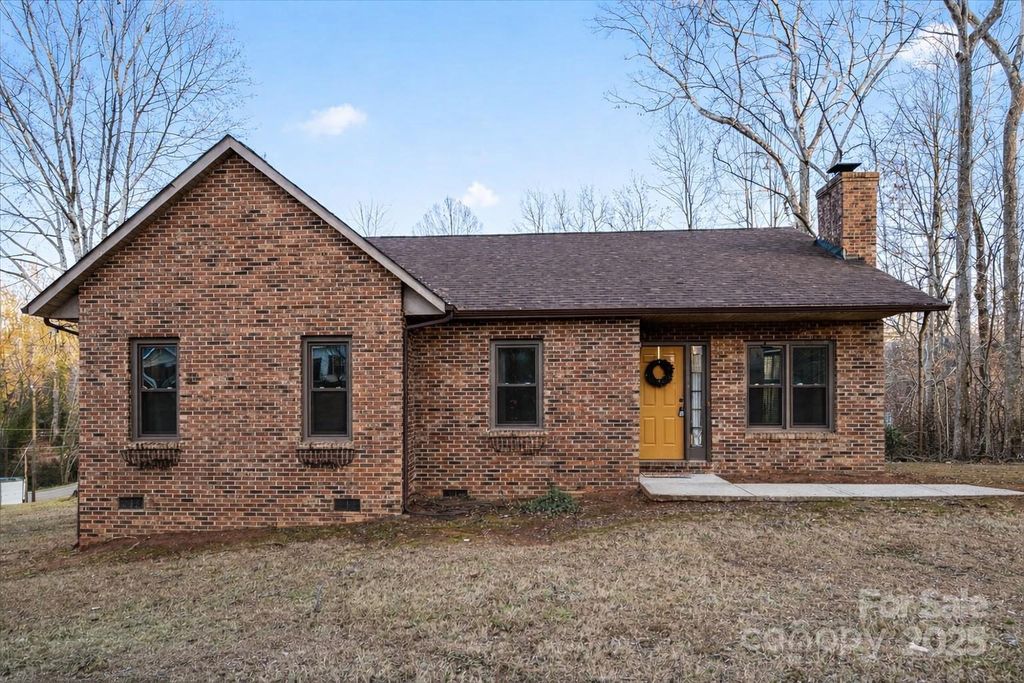 7022 Plott Road, Charlotte, NC 28215