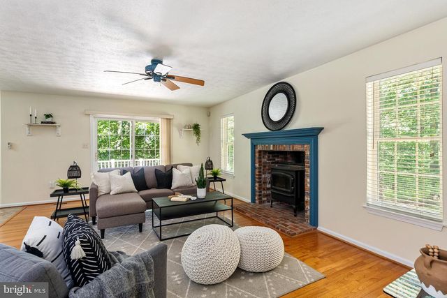 3330 OAKWOOD DR, New Windsor, MD 21776