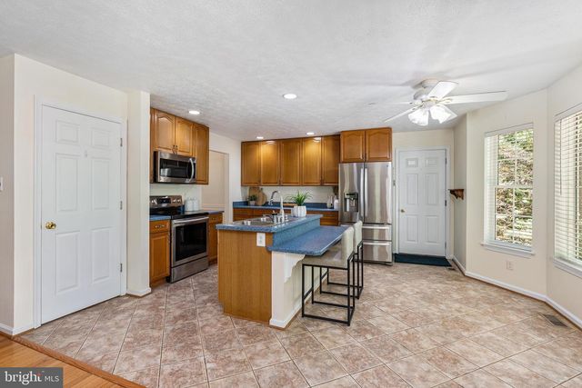 3330 OAKWOOD DR, New Windsor, MD 21776