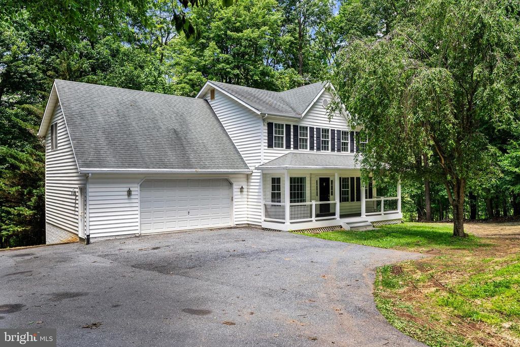 3330 OAKWOOD DR, New Windsor, MD 21776