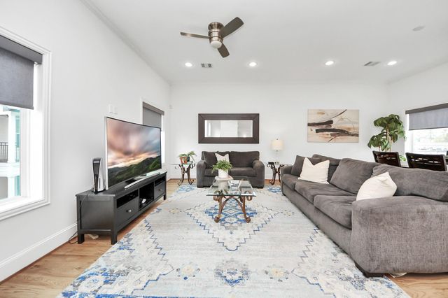 1628 W 24th Street, Houston, TX 77008