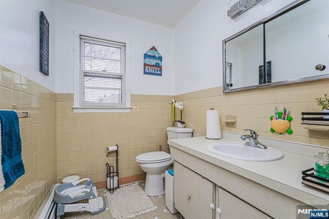 389 Madeline Avenue, Garfield, NJ 07026