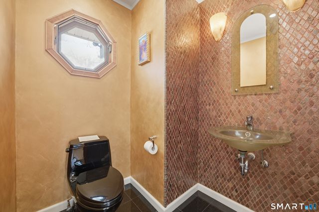 156 Intervale Road, Stamford, CT 06905