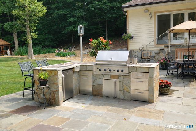 156 Intervale Road, Stamford, CT 06905