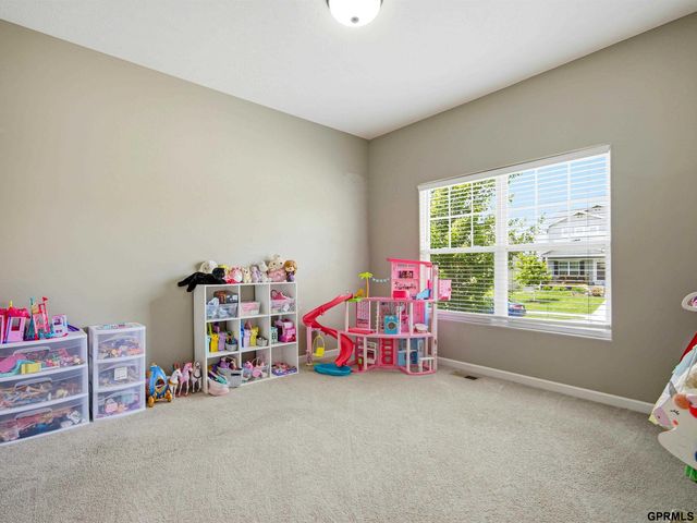 21393 Blaine Street, Omaha, NE 68022
