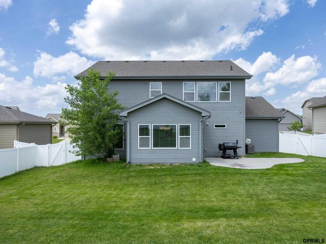 21393 Blaine Street, Omaha, NE 68022