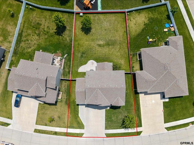 21393 Blaine Street, Omaha, NE 68022