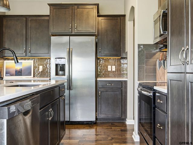 21393 Blaine Street, Omaha, NE 68022