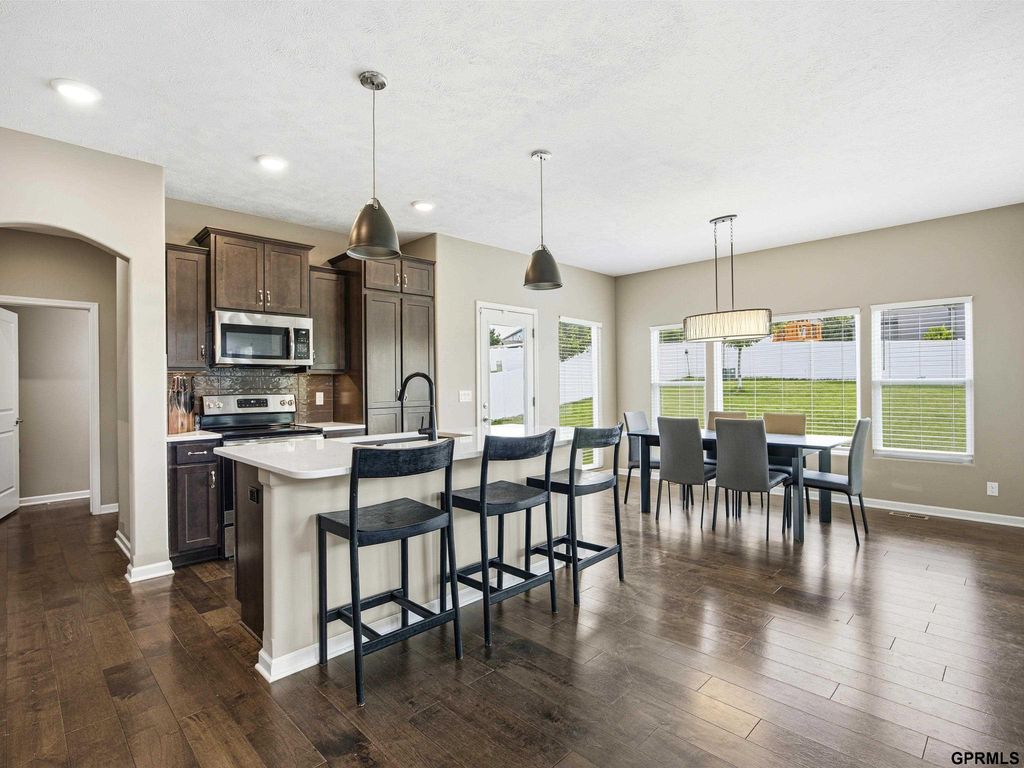 21393 Blaine Street, Omaha, NE 68022