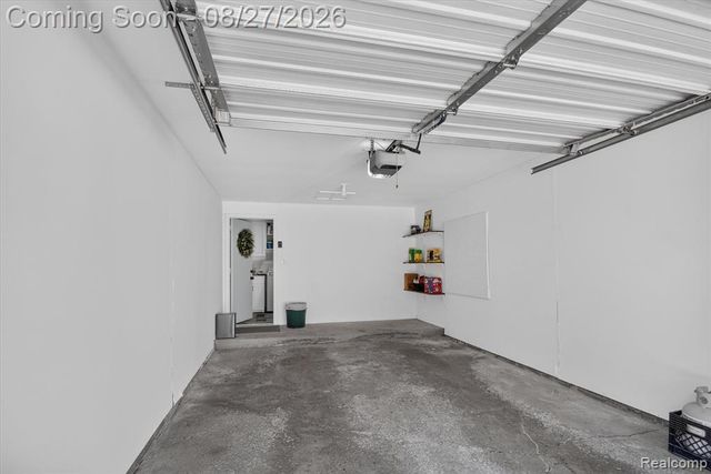 846 Yorktown Crt, Northville, MI 48167