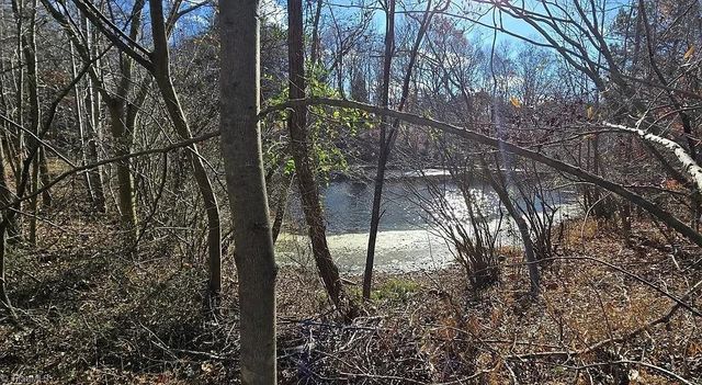 318 Winesap Drive, Pelham, NC 27311