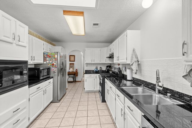 216 Prestige Way NE, Rio Rancho, NM 87124