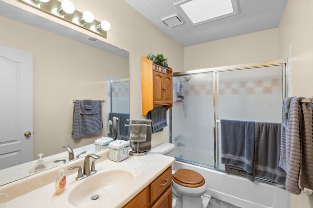 216 Prestige Way NE, Rio Rancho, NM 87124