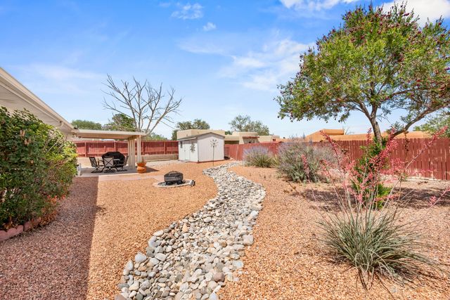 216 Prestige Way NE, Rio Rancho, NM 87124