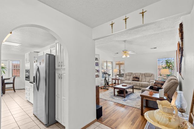 216 Prestige Way NE, Rio Rancho, NM 87124