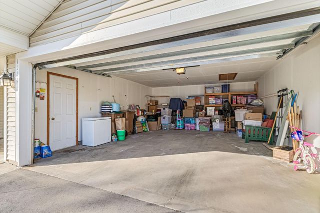 1237 Hilo Avenue N, Oakdale, MN 55128