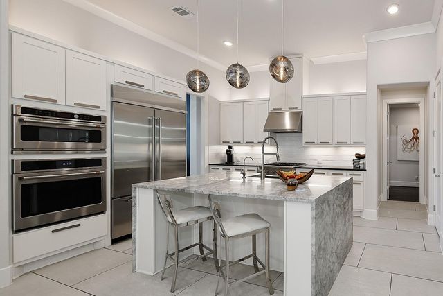 117 Westeroak Court, Montgomery, TX 77316