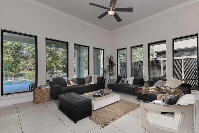 117 Westeroak Court, Montgomery, TX 77316