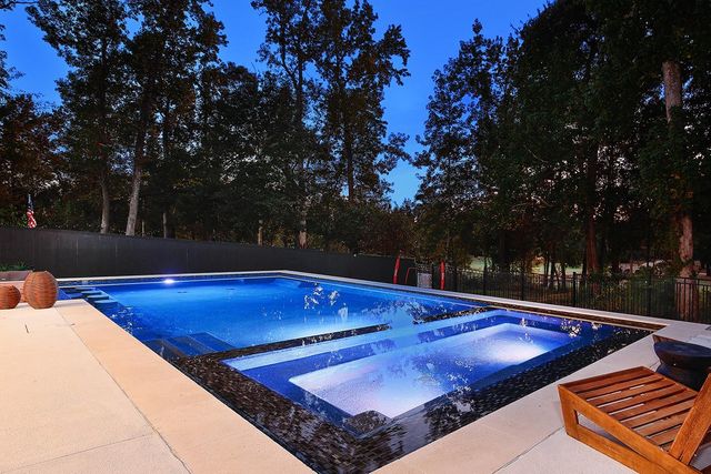 117 Westeroak Court, Montgomery, TX 77316