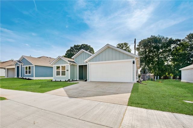 2794 N Snowball Drive, Fayetteville, AR 72704