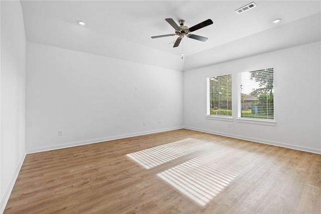 2794 N Snowball Drive, Fayetteville, AR 72704