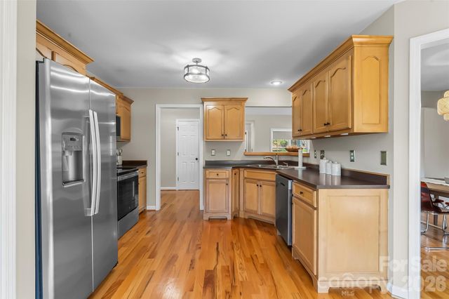 2103 Olde Pond Court SE, Hudson, NC 28638