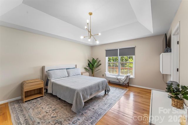 2103 Olde Pond Court SE, Hudson, NC 28638