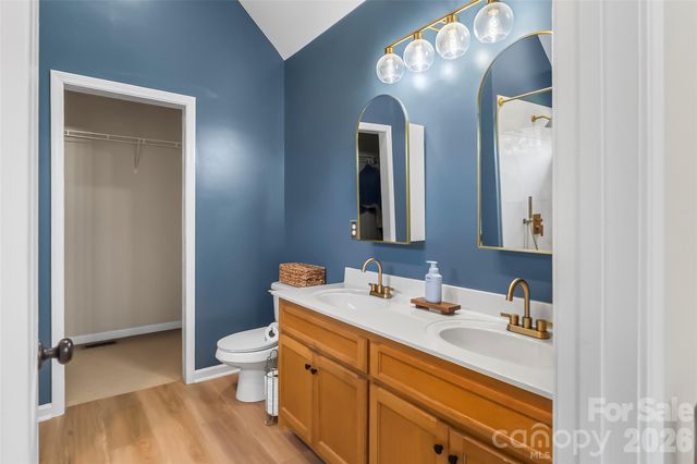 2103 Olde Pond Court SE, Hudson, NC 28638