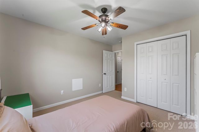 2103 Olde Pond Court SE, Hudson, NC 28638